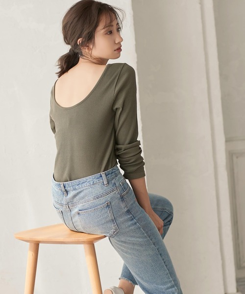 KOBE LETTUCE（コウベレタス）の「カットリブバックオープンプルオーバー（Tシャツ/カットソー・レディース・アイボリー/グレイッシュベージュ/レンガ/カーキ/ブラック・FREE）」の2枚目の写真