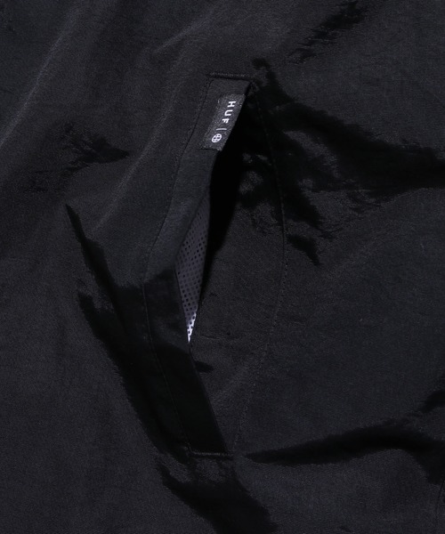 HUF(ハフ)の「HUF/ハフ UNTITLED COACHES JACKET コーチジャケット(ナイロンジャケット・メンズ・ブラック・M/L/XL)」の8枚目の写真