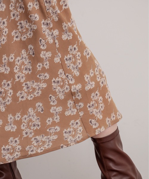 natural couture（ナチュラルクチュール）の「ややマーメイドシンプル花柄スカート（スカート・レディース・ブラック/ベージュ/アイボリー・FREE）」の10枚目の写真