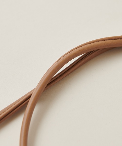 natural couture（ナチュラルクチュール）の「クラウドミニショルダーバッグ（ショルダーバッグ・レディース・サックスブルー/ホワイト/ブラック/キャメル・FREE）」の10枚目の写真