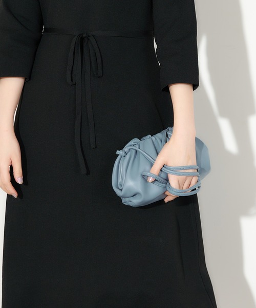 natural couture（ナチュラルクチュール）の「クラウドミニショルダーバッグ（ショルダーバッグ・レディース・サックスブルー/ホワイト/ブラック/キャメル・FREE）」の12枚目の写真