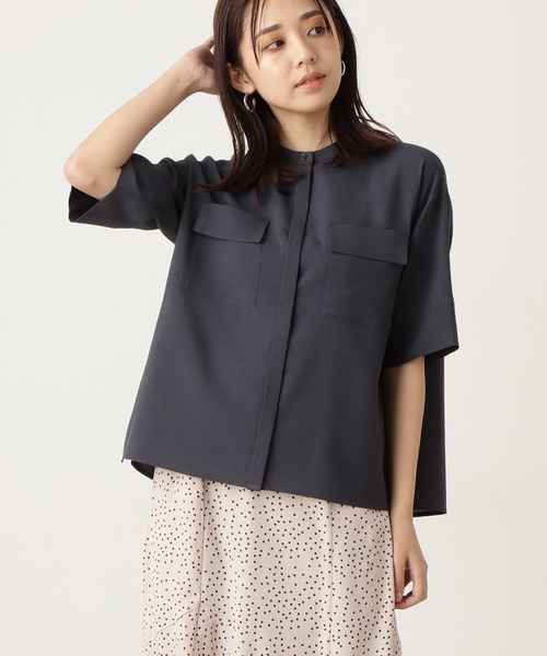 N.（N. Natural Beauty Basic）（エヌエヌナチュラルビューティーベーシック）の「◆ドライポプリンハーフスリーブシャツ（シャツ/ブラウス・レディース・チャコールグレー/オフホワイト/カーキ/ブルー・MEDIUM）」の3枚目の写真