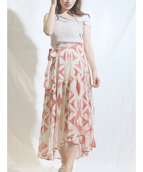 MERCURYDUO（マーキュリーデュオ）の「ジオメトリックプリーツティアードスカート（スカート・レディース・イエロー/ブルー/オレンジ・FREE）」の11枚目の写真