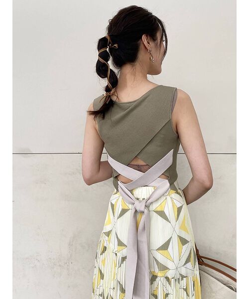 MERCURYDUO（マーキュリーデュオ）の「ジオメトリックプリーツティアードスカート（スカート・レディース・イエロー/ブルー/オレンジ・FREE）」の9枚目の写真