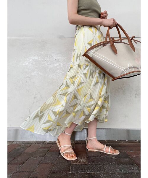 MERCURYDUO（マーキュリーデュオ）の「ジオメトリックプリーツティアードスカート（スカート・レディース・イエロー/ブルー/オレンジ・FREE）」の15枚目の写真
