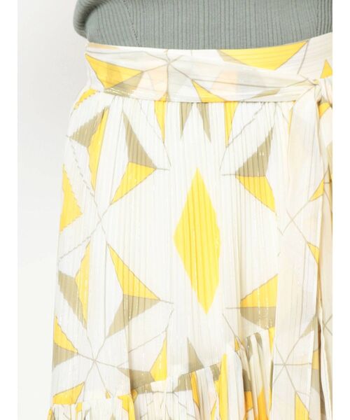 MERCURYDUO（マーキュリーデュオ）の「ジオメトリックプリーツティアードスカート（スカート・レディース・イエロー/ブルー/オレンジ・FREE）」の19枚目の写真