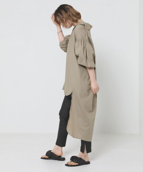 Sig FREAK'S STORE（シグフリークスストア）の「バックロング ボリュームスリーブブラウス（シャツ/ブラウス・レディース・ブラック/ホワイト/ベージュ・ﾌﾘ-）」の4枚目の写真