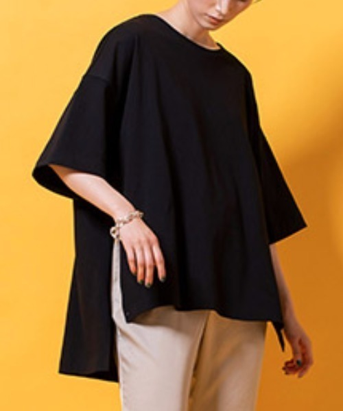 lautreamont BLEUBLANC（ロートレアモンブルーブラン）の「サイドスリットジャージTシャツ（Tシャツ/カットソー・レディース・ホワイト/ブラック/ブルー/キャメル・9号）」の2枚目の写真