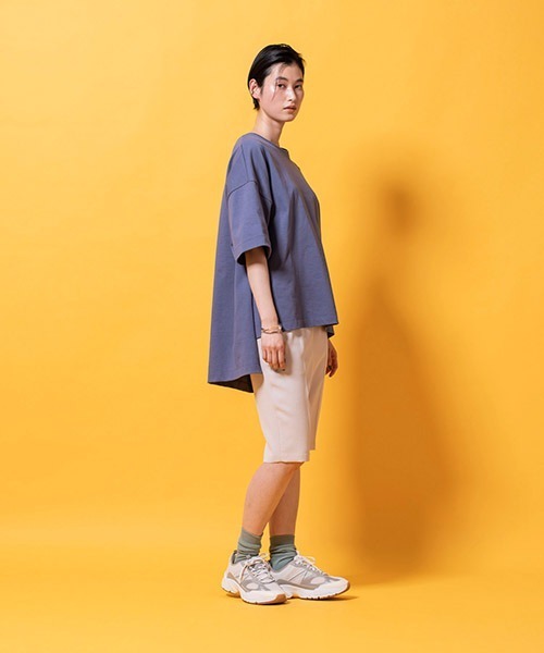 lautreamont BLEUBLANC（ロートレアモンブルーブラン）の「サイドスリットジャージTシャツ（Tシャツ/カットソー・レディース・ホワイト/ブラック/ブルー/キャメル・9号）」の10枚目の写真