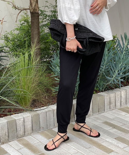 RIVE DROITE（リヴドロワ）の「楽ちん綺麗シルエット　カットソージョガーパンツ（その他パンツ・レディース・カーキ/ベージュ/ブラック・36/38）」の2枚目の写真