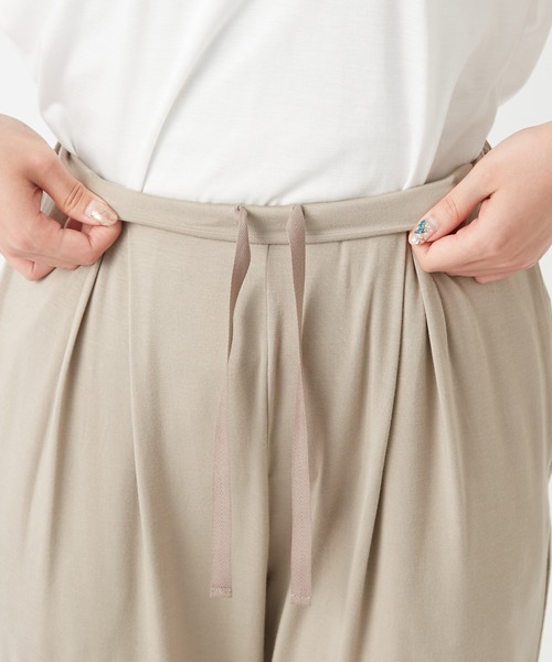 RIVE DROITE（リヴドロワ）の「楽ちん綺麗シルエット　カットソージョガーパンツ（その他パンツ・レディース・カーキ/ベージュ/ブラック・36/38）」の15枚目の写真