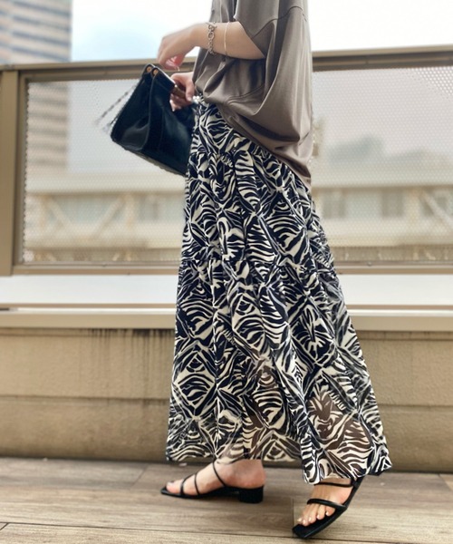 RIVE DROITE（リヴドロワ）の「モロッカンプリントティアードスカート（スカート・レディース・ブラウン/ブラック・FREE）」の2枚目の写真