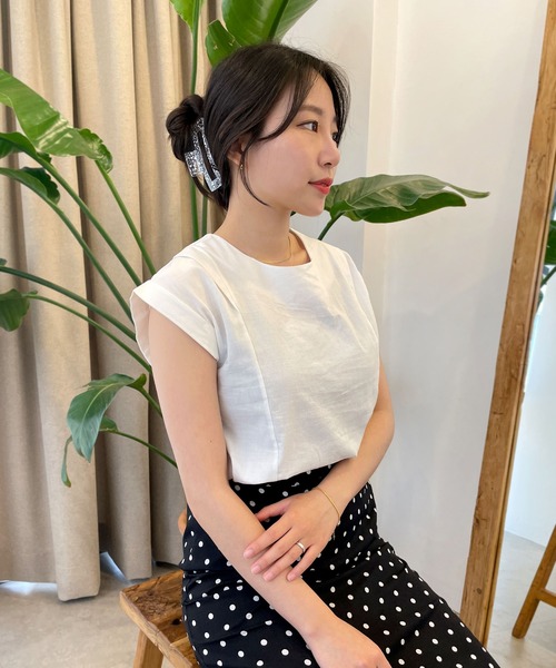 CEMONEMO(セモネモ)の「リネン混 ショルダータック トップス(シャツ/ブラウス・レディース・ホワイト/ブラック/ベージュ・FREE)」の5枚目の写真