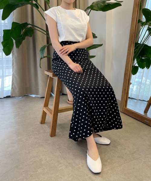 CEMONEMO(セモネモ)の「リネン混 ショルダータック トップス(シャツ/ブラウス・レディース・ホワイト/ブラック/ベージュ・FREE)」の6枚目の写真