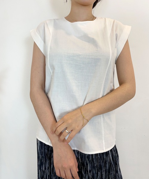 CEMONEMO(セモネモ)の「リネン混 ショルダータック トップス(シャツ/ブラウス・レディース・ホワイト/ブラック/ベージュ・FREE)」の8枚目の写真