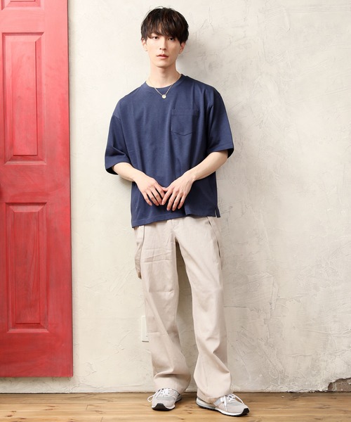 TopIsm（トップイズム）の「吸水速乾 ワイドシルエットUSAコットンクルーネック半袖Tシャツ（Tシャツ/カットソー・メンズ・ブラック/ベージュ/ネイビー/オフホワイト/ブルー/ライトグリーン/グレー系その他/グレイッシュベージュ/サックスブルー/グレー/グリーン/オレンジ・LL/M/L）」の22枚目の写真