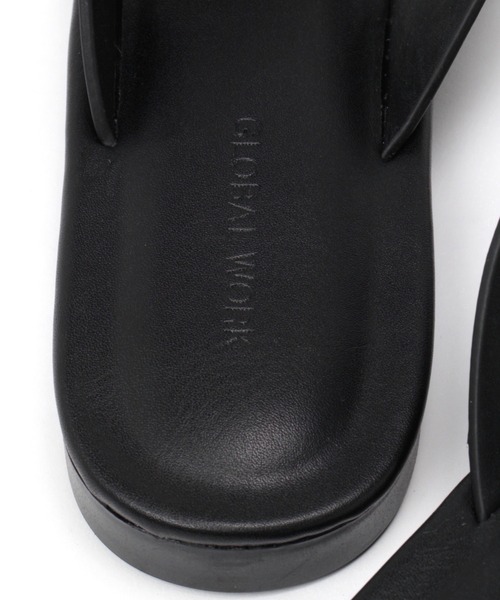 GLOBAL WORK（グローバルワーク）の「PUトングサンダル/948868（サンダル・レディース・ブラック/オフホワイト/ブラウン/ライトベージュ・MEDIUM/LARGE）」の13枚目の写真