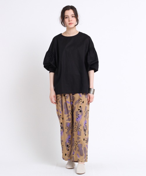 RNA-N（アールエヌエーエヌ）の「B2642 シャーリングスリーブリブブラウス（シャツ/ブラウス・レディース・ブラック/オフホワイト/オレンジ・MEDIUM）」の11枚目の写真