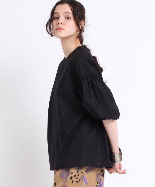 RNA-N（アールエヌエーエヌ）の「B2642 シャーリングスリーブリブブラウス（シャツ/ブラウス・レディース・ブラック/オフホワイト/オレンジ・MEDIUM）」の10枚目の写真