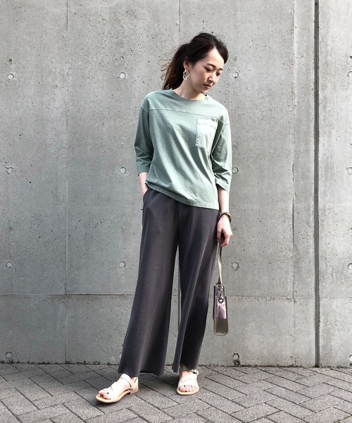 ONIGIRI（オニギリ）の「ポケットＴシャツ（Tシャツ/カットソー・レディース・チャコール/カーキ/ホワイト・FREE）」の4枚目の写真