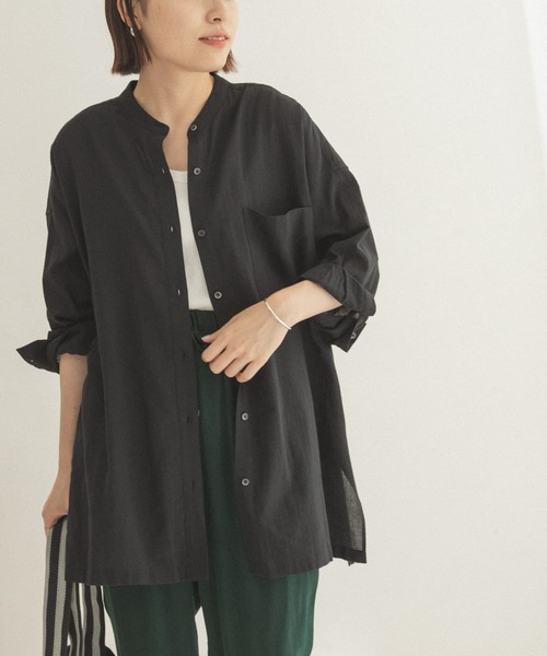 FORK&SPOON(フォークアンドスプーン)の「FORK&SPOON スクエアカット7分袖シャツ(シャツ/ブラウス・レディース・ブラック/ブルー・ONE)」の2枚目の写真