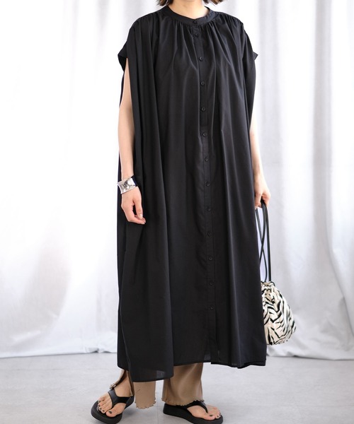 ANDJ(アンドジェイ)の「オーバーサイズバンドカラーギャザーワンピース(ワンピース・レディース・オレンジ/グリーン/オフホワイト/ブラック・M)」の15枚目の写真