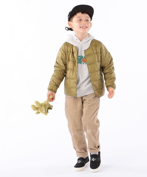 TAION（タイオン）の「【WEB限定】TAION:キッズ ダウン ジャケット(100～140cm)（ダウンベスト・キッズ・ブラック/オリーブ/ベージュ/オレンジ/ライトブルー/ネイビー/ラベンダー・100/110/130/140/120）」の15枚目の写真