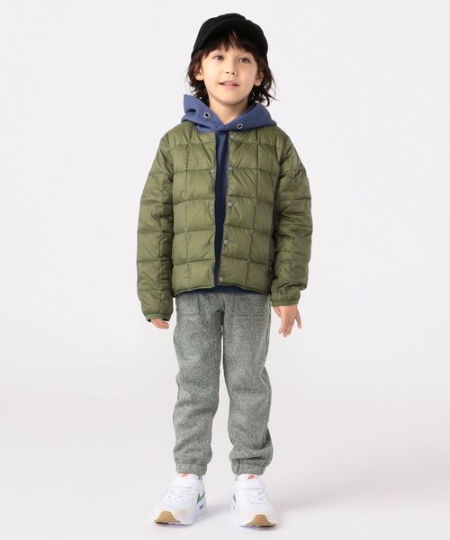 TAION（タイオン）の「【WEB限定】TAION:キッズ ダウン ジャケット(100～140cm)（ダウンベスト・キッズ・ブラック/オリーブ/ベージュ/オレンジ/ライトブルー/ネイビー/ラベンダー・100/110/130/140/120）」の8枚目の写真
