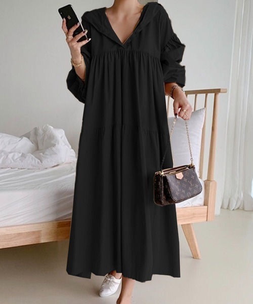 La-gemme（ラジェム）の「フード付きルーズワンピース（ワンピース・レディース・ライトグレー/ブラック/ネイビー/ブラウン/カーキ・フリー）」の2枚目の写真