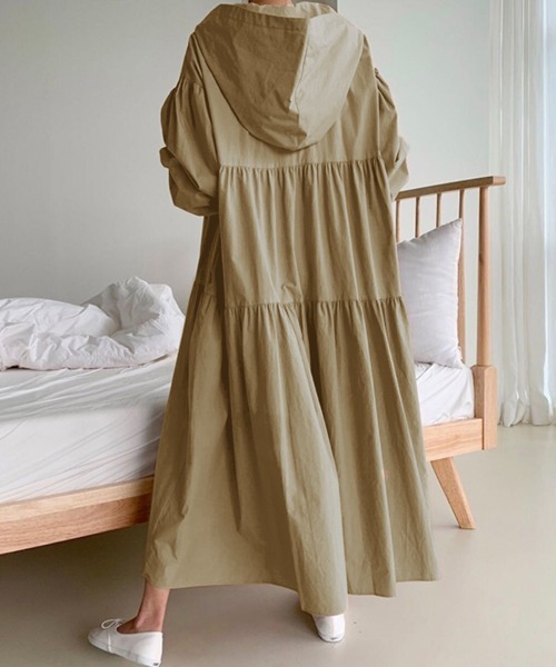 La-gemme（ラジェム）の「フード付きルーズワンピース（ワンピース・レディース・ライトグレー/ブラック/ネイビー/ブラウン/カーキ・フリー）」の11枚目の写真