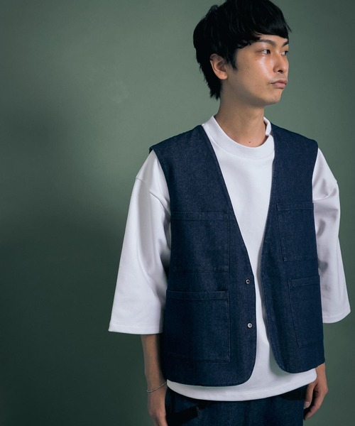 Uiscel(ユイセル)の「Uiscel フィルム裏毛ボリュームプルオーバー(スウェット・メンズ・ホワイト/ブラック・ONE)」の4枚目の写真