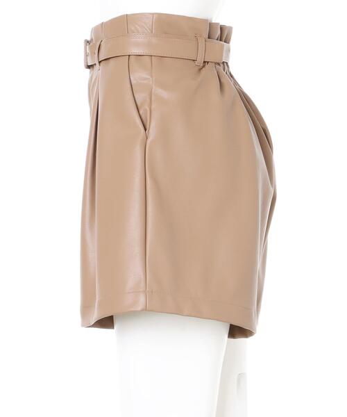 Allamanda（アラマンダ）の「フェイク／レザーキュロットパンツ（その他パンツ・レディース・ブラック/ベージュ/ブラウン/アイボリー・M）」の5枚目の写真