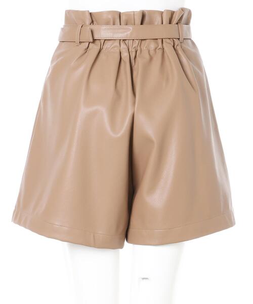 Allamanda（アラマンダ）の「フェイク／レザーキュロットパンツ（その他パンツ・レディース・ブラック/ベージュ/ブラウン/アイボリー・M）」の7枚目の写真