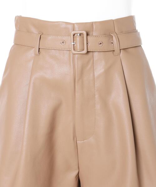 Allamanda（アラマンダ）の「フェイク／レザーキュロットパンツ（その他パンツ・レディース・ブラック/ベージュ/ブラウン/アイボリー・M）」の8枚目の写真