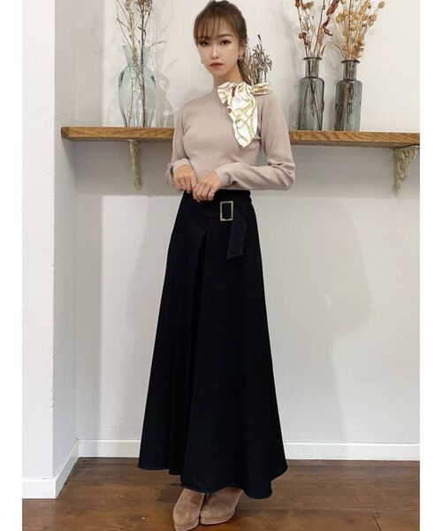 RESEXXY（リゼクシー）の「スカーフデザインニットTOPS（ニット/セーター・レディース・ホワイト/ブラック/ベージュ/キャメル・FREE）」の12枚目の写真