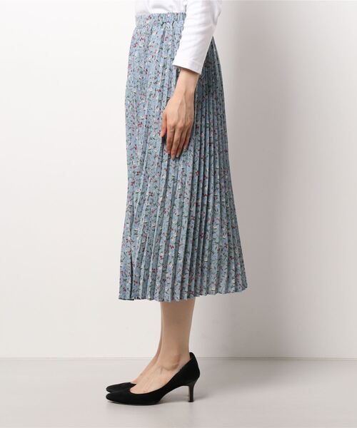 Te chichi TERRASSE(テチチテラス)の「【日比谷花壇コラボ】プリーツスカート(スカート・レディース・ネイビー/ブルー/グリーン・フリ-)」の4枚目の写真