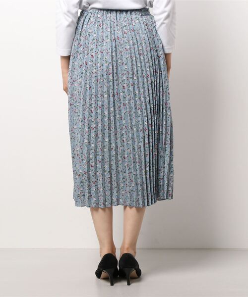 Te chichi TERRASSE(テチチテラス)の「【日比谷花壇コラボ】プリーツスカート(スカート・レディース・ネイビー/ブルー/グリーン・フリ-)」の5枚目の写真