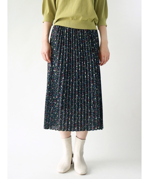 Te chichi TERRASSE(テチチテラス)の「【日比谷花壇コラボ】プリーツスカート(スカート・レディース・ネイビー/ブルー/グリーン・フリ-)」の2枚目の写真