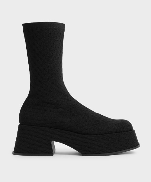 CHARLES & KEITH(チャールズ & キース)の「ニットプラットフォーム ソックスブーツ / Knitted Platform Sock Boots(ブーツ・レディース・ブラック/イエロー・24.5cm/25cm/25.5cm/22.5cm/23cm/23.5cm)」の2枚目の写真