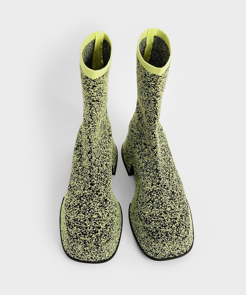 CHARLES & KEITH(チャールズ & キース)の「ニットプラットフォーム ソックスブーツ / Knitted Platform Sock Boots(ブーツ・レディース・ブラック/イエロー・24.5cm/25cm/25.5cm/22.5cm/23cm/23.5cm)」の5枚目の写真