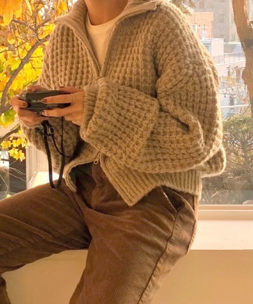 MANGROVE（マングローブ）の「ワッフル編みジップアップニットブルゾン（ニット/セーター・レディース・グレー/キャメル/グレイッシュベージュ・FREE）」の21枚目の写真