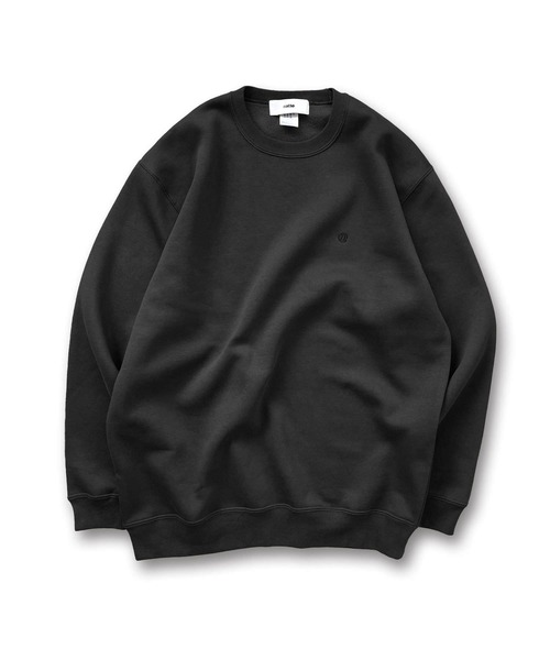 natto(ナット)の「【ユニセックスアイテム】natto logo sweat / 程よいルーズフィットでボトムスを選ばず着回し力抜群なナットロゴスウェット(スウェット・メンズ・ブラック/ベージュ/カーキ・MEDIUM/LARGE/X-LARGE)」の2枚目の写真
