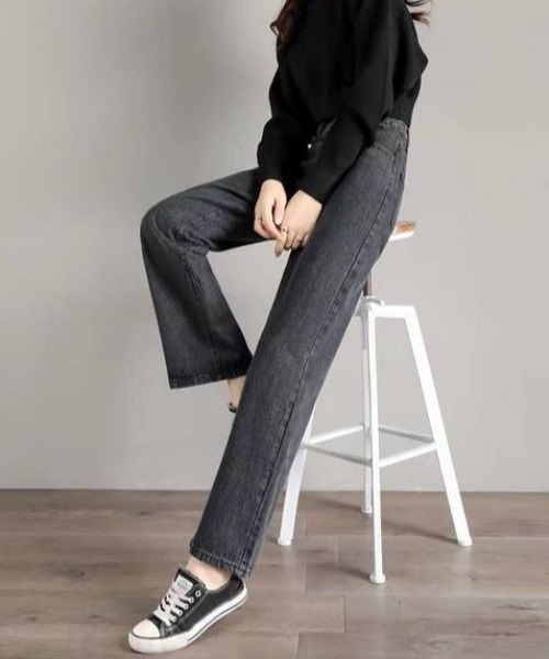 CLEA(クレア)の「ハイウエストストレートワイドデニム(デニムパンツ・レディース・ライトブルー/ブラック/ブルー・S/M)」の2枚目の写真