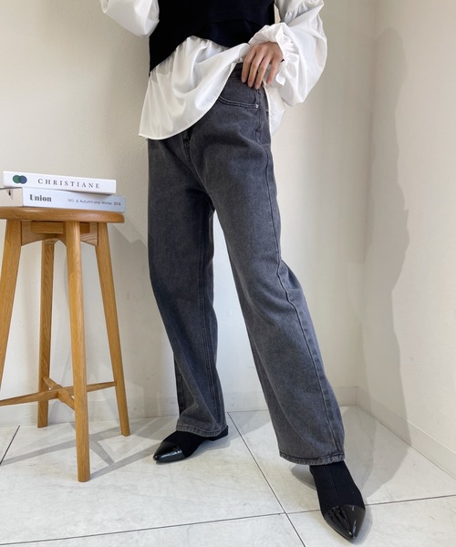 CLEA(クレア)の「ハイウエストストレートワイドデニム(デニムパンツ・レディース・ライトブルー/ブラック/ブルー・S/M)」の11枚目の写真