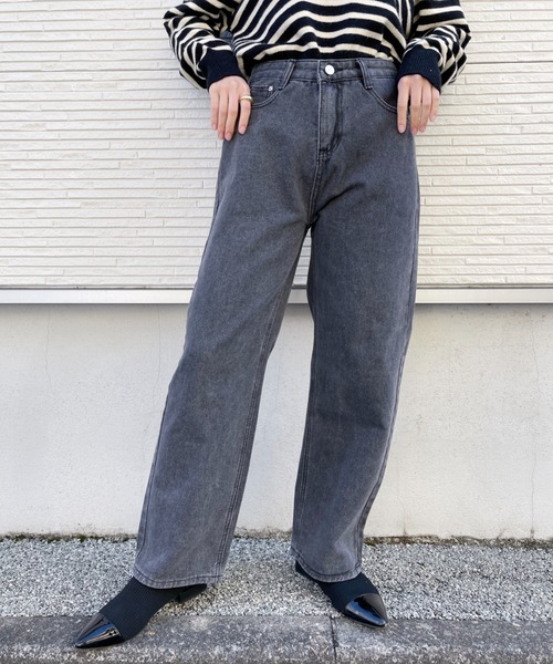 CLEA(クレア)の「ハイウエストストレートワイドデニム(デニムパンツ・レディース・ライトブルー/ブラック/ブルー・S/M)」の4枚目の写真