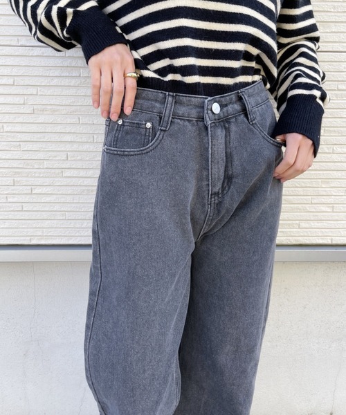 CLEA(クレア)の「ハイウエストストレートワイドデニム(デニムパンツ・レディース・ライトブルー/ブラック/ブルー・S/M)」の6枚目の写真