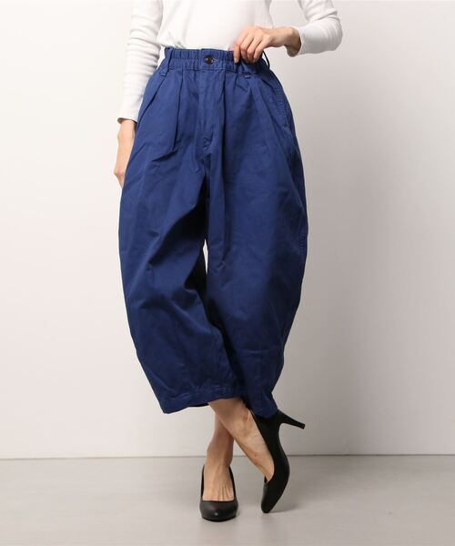 HARVESTY（ハーベスティ）の「CHINO CIRCUS PANTS（チノパンツ・レディース・ロイヤルブルー/グレイッシュベージュ・00/1）」の2枚目の写真