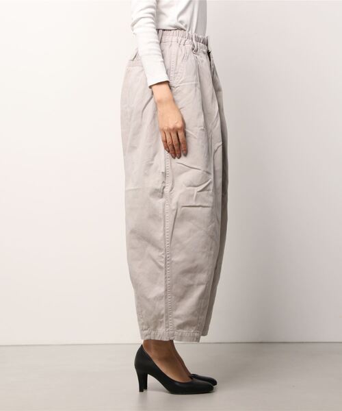 HARVESTY（ハーベスティ）の「CHINO CIRCUS PANTS（チノパンツ・レディース・ロイヤルブルー/グレイッシュベージュ・00/1）」の3枚目の写真