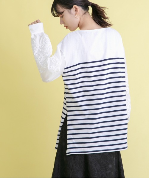 Eimee Law(エイミーロウ)の「フラワーエンブロスリーブボーダーTOPS(Tシャツ/カットソー・レディース・オフホワイト/ブラック/ネイビー・38)」の13枚目の写真
