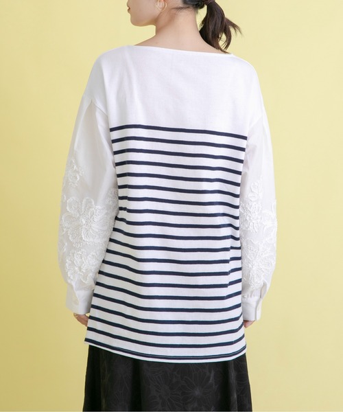 Eimee Law(エイミーロウ)の「フラワーエンブロスリーブボーダーTOPS(Tシャツ/カットソー・レディース・オフホワイト/ブラック/ネイビー・38)」の16枚目の写真